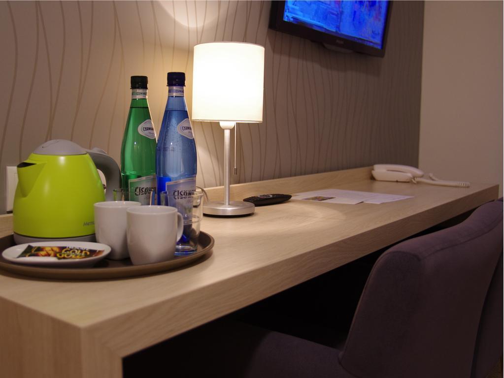 Hotel Uniejów Uniejow Quarto foto