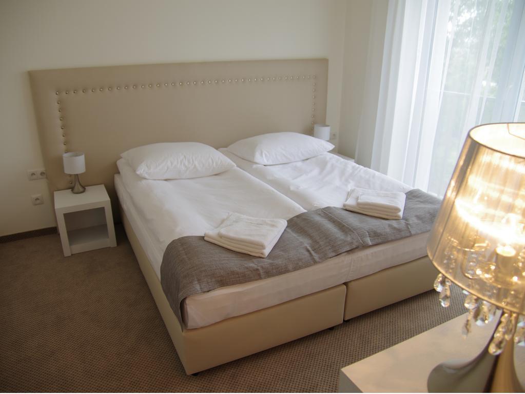 Hotel Uniejów Uniejow Quarto foto